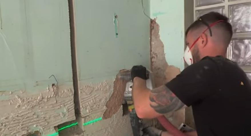 Rewiring your house in Hull: How to pick the right electrician for the job